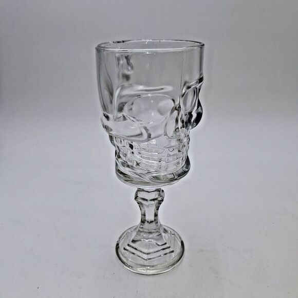 Artland Skull Glass Pirate's Goblet Mug 17 oz Beverage Mug Spooky Theme - Picture 5 of 11